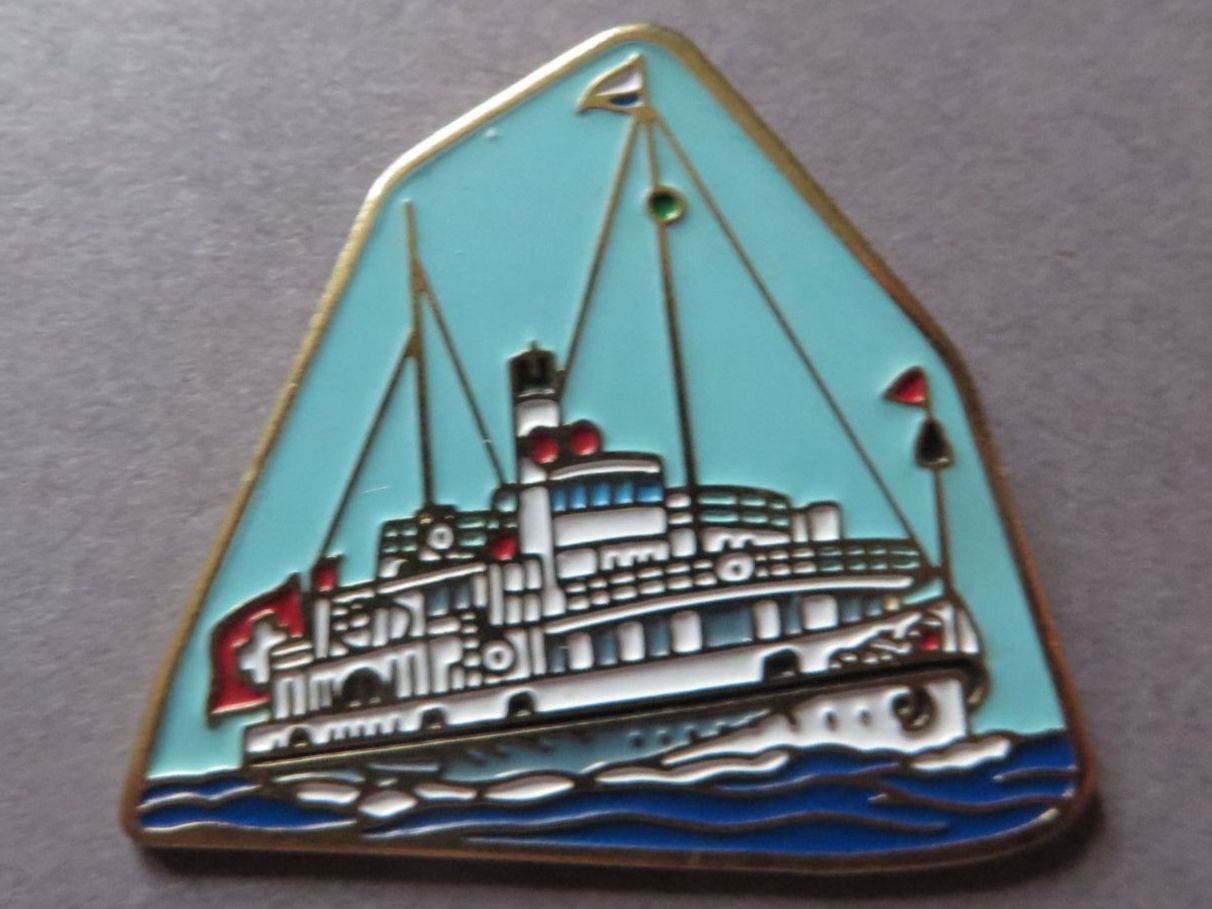 Placchette & Badge: PIN, SCHIFF DAMPFSCHIFF VIERWALDSTÄTTERSEE – Usato da Neuhausen venduto da luckimucki
