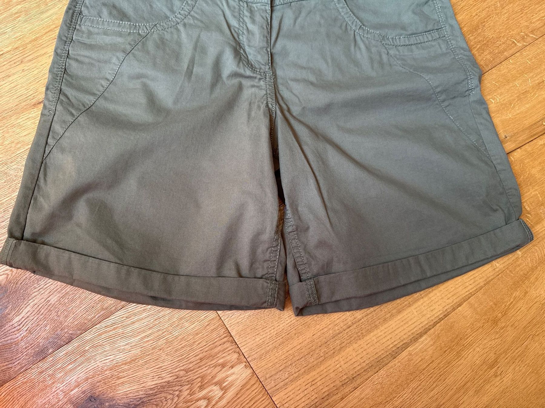 Tom Tailor Pantalons: shorts tom taylor – D'occasion à gurzelen par malu04 1