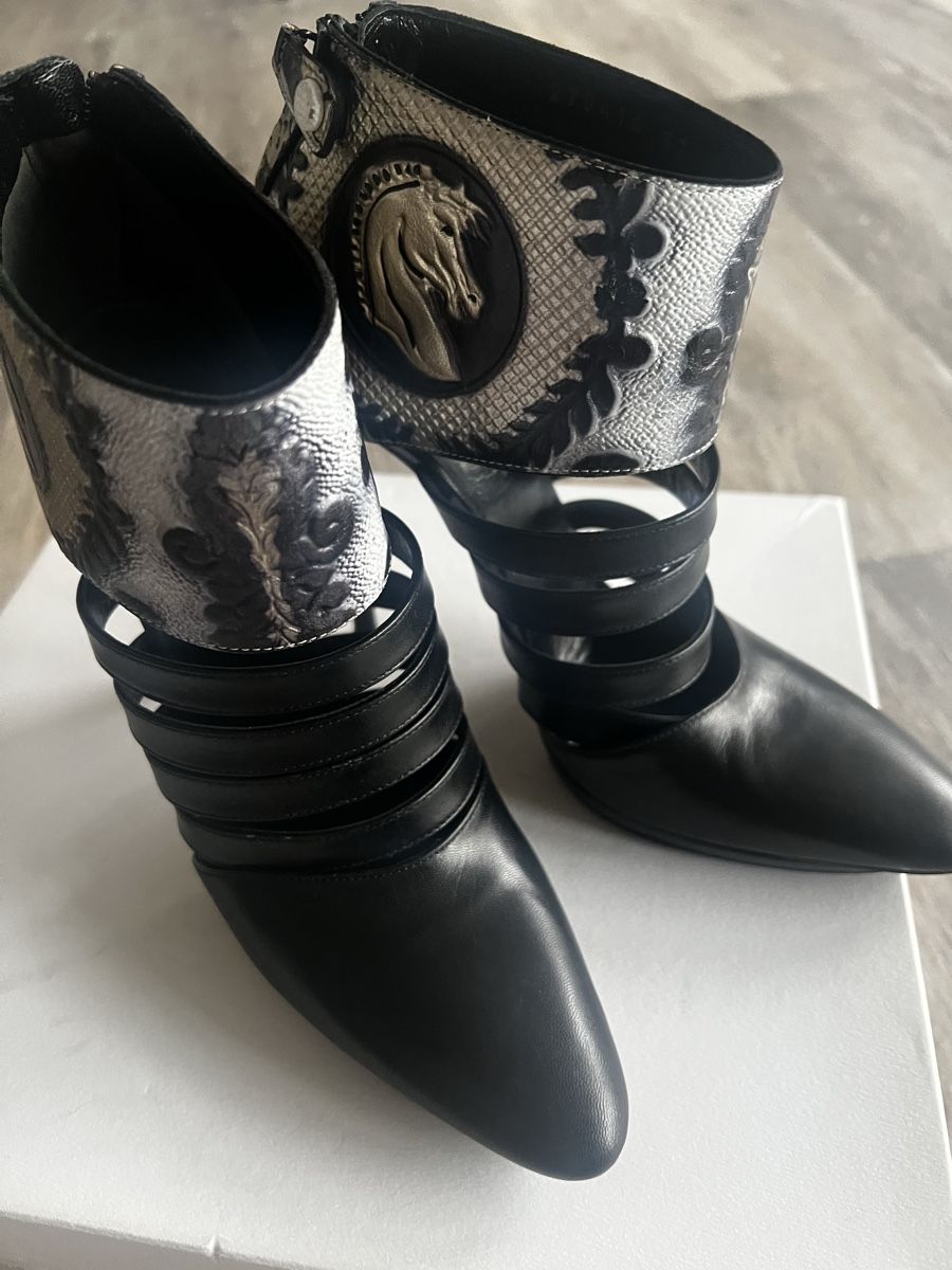 Balenciaga Scarpe da donna: Chaussure Balenciaga T 37 neuve – Nuovo e nell'imballaggio originale da Peseux venduto da camosport 1