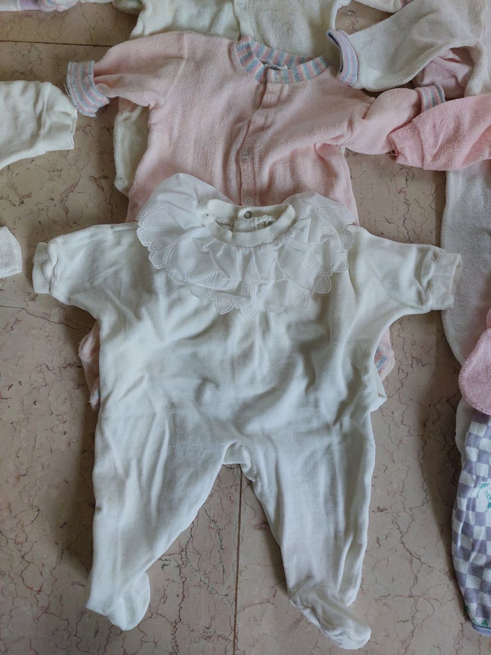 Lotti & Set di vestiti: Baby-Kleider – Usato da Zürich venduto da Stenat 1
