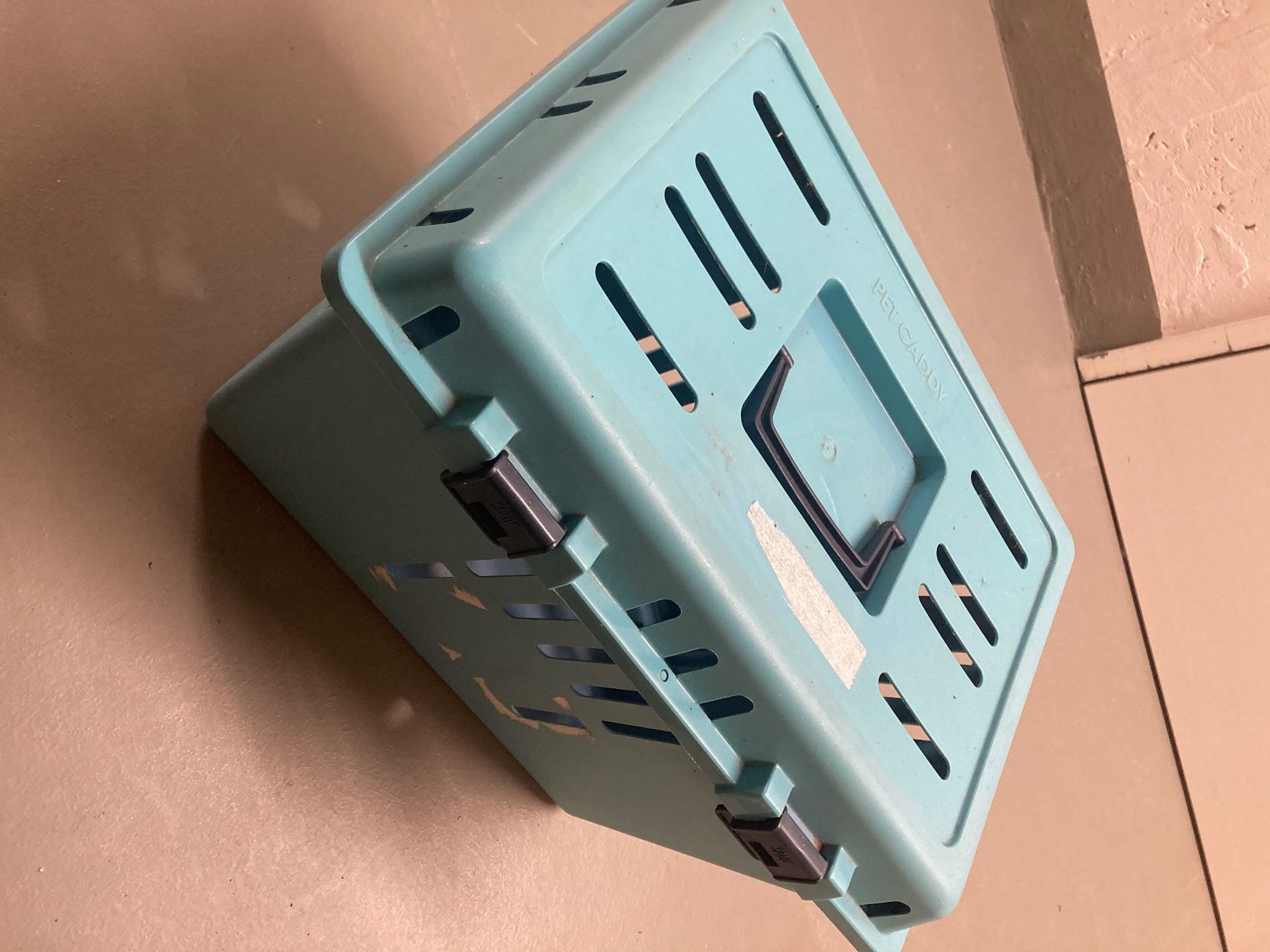 Cucce & Letti: Katzenbox – Usato da Niederurnen venduto da val_v5y7