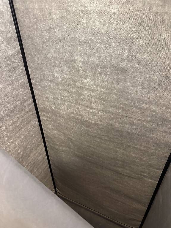 Armadi: Mottenschrank – Usato da Hinwil venduto da AnabelBurkhalter 2