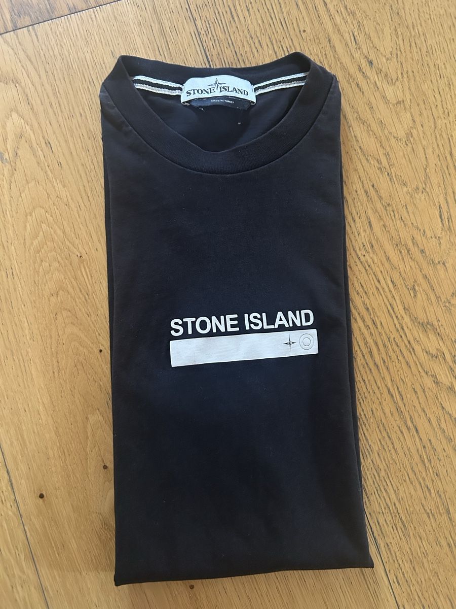 Stone Island T-Shirts: T-Shirt Stone Island S – Gebraucht aus Sils im Domleschg von preski76