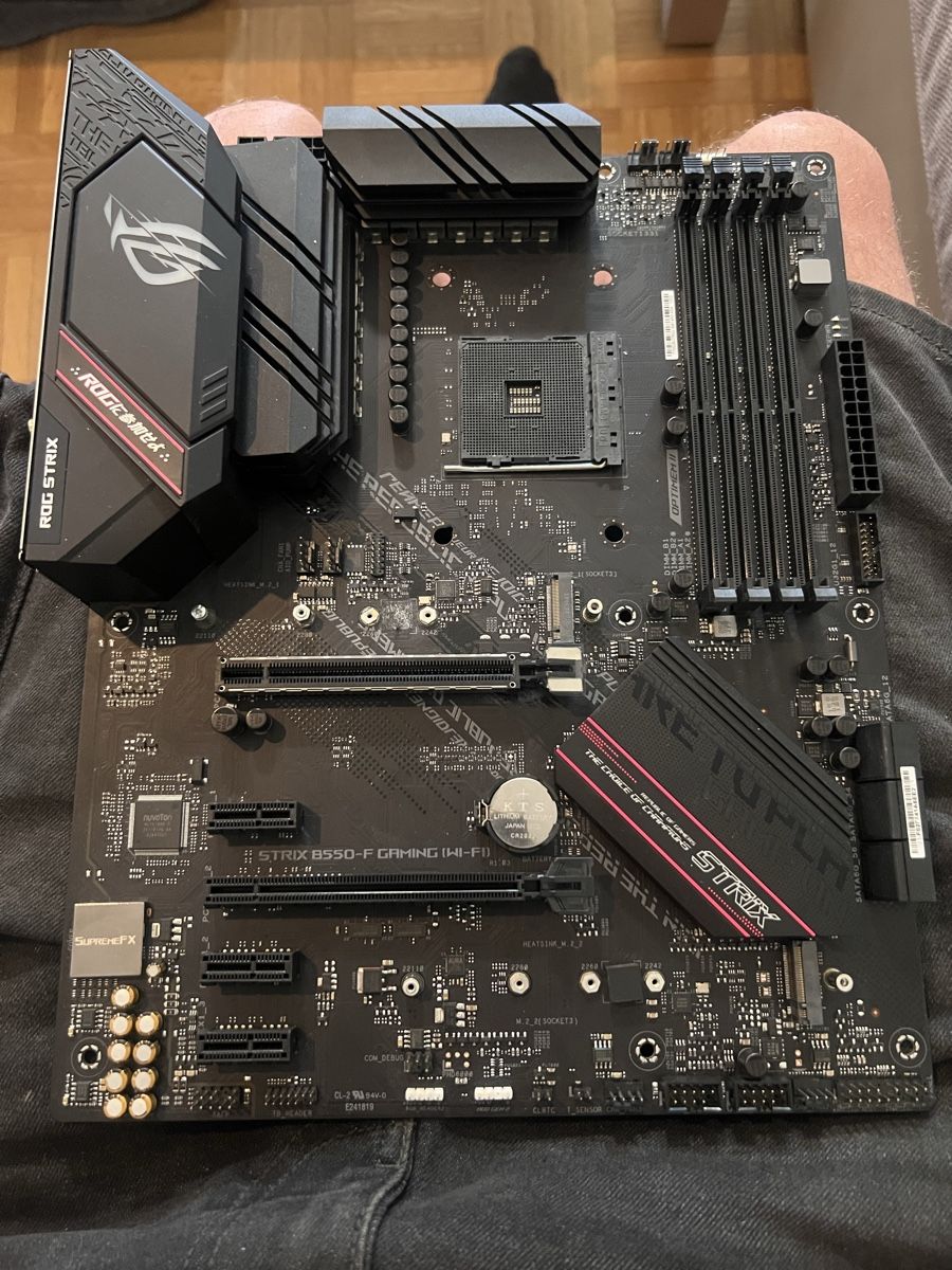 Asus Schede madri: Asus Rog Strix b550-f Gaming – Difettoso da Savièse venduto da Rafaelzmbx