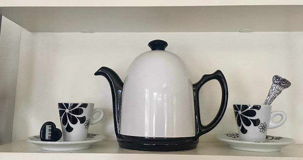 Teiere: KAFFEE-TEEKRUG, ESPRESSOTASSEN – Usato da Thun venduto da amaretti25