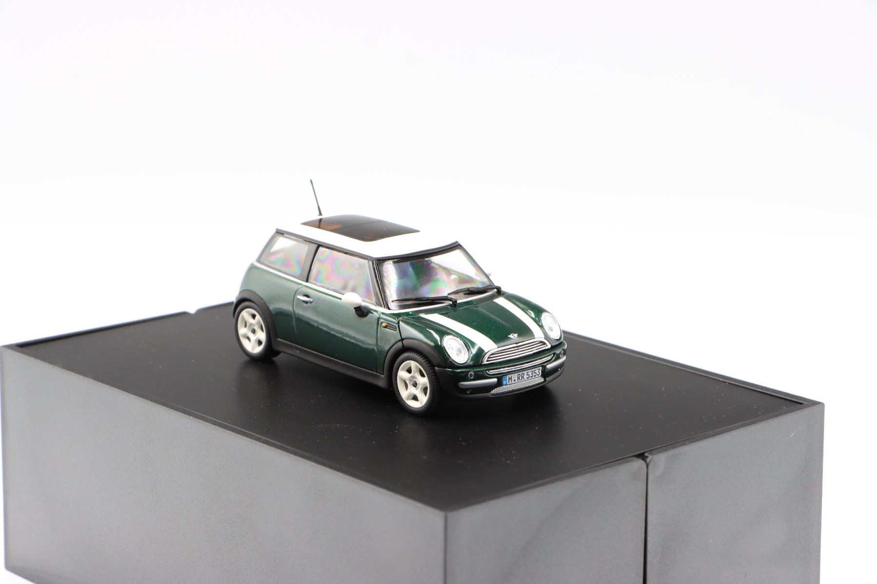 Modellini d'auto: Mini Cooper 2001 1:43 Minichamps – Nuovo e nell'imballaggio originale da Bühl b.Aarberg venduto da modelldiecast 7