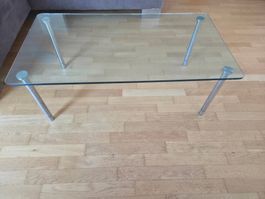 Couchtisch Glasplatte mit Metallfüssen gebraucht Zustand