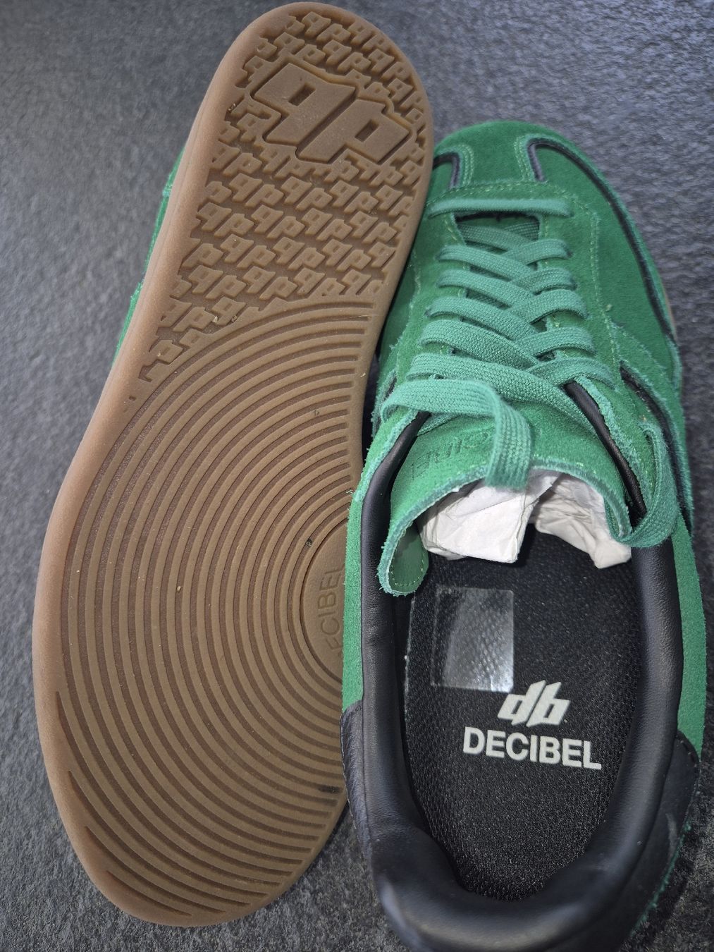 Scarpe da uomo: DECIBEL Sneaker neuwertig Gr 42 – Nuovo (secondo la descrizione) da Hauenstein venduto da Zacherl 5