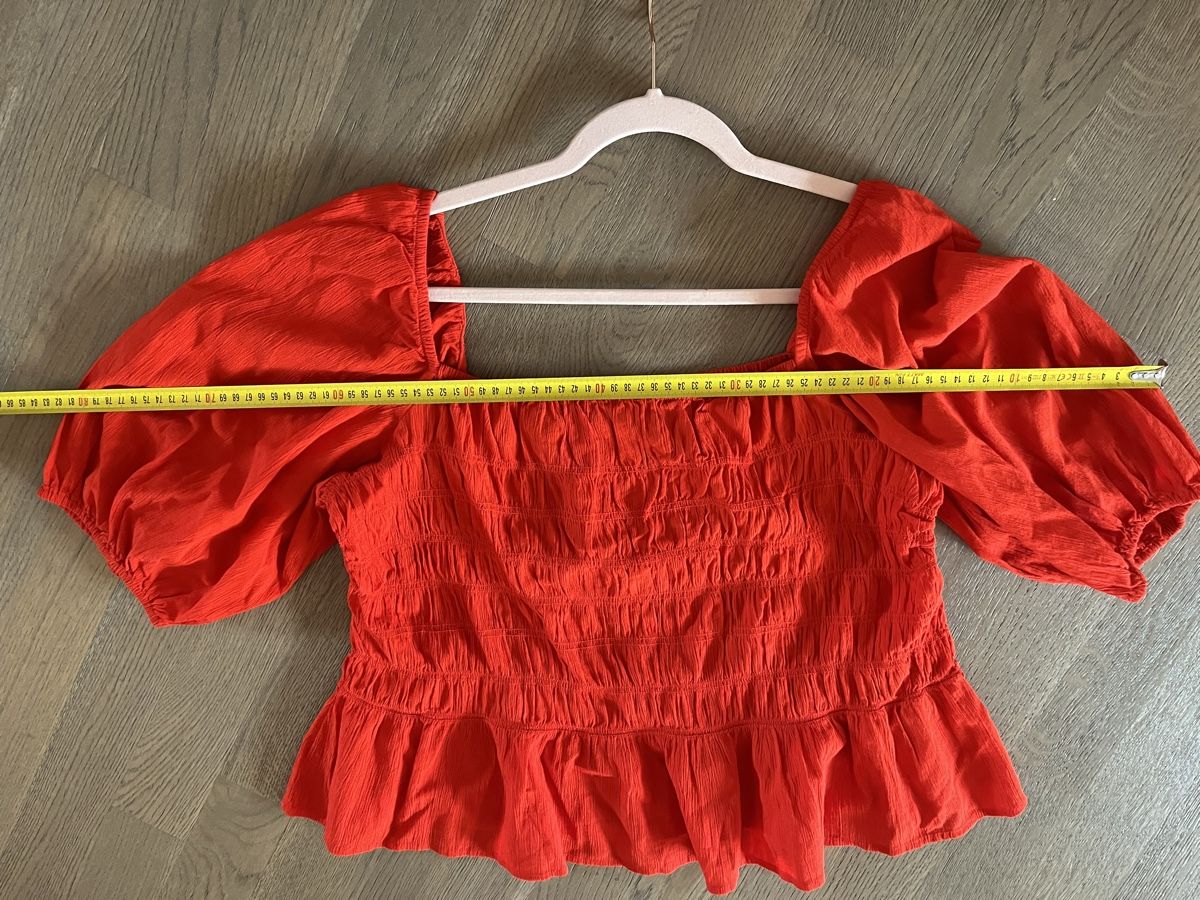 H&M Blusen: Rotes Sommer Oberteil mit Puffärmeln – Gebraucht aus Zürich von Shopmystyle 4
