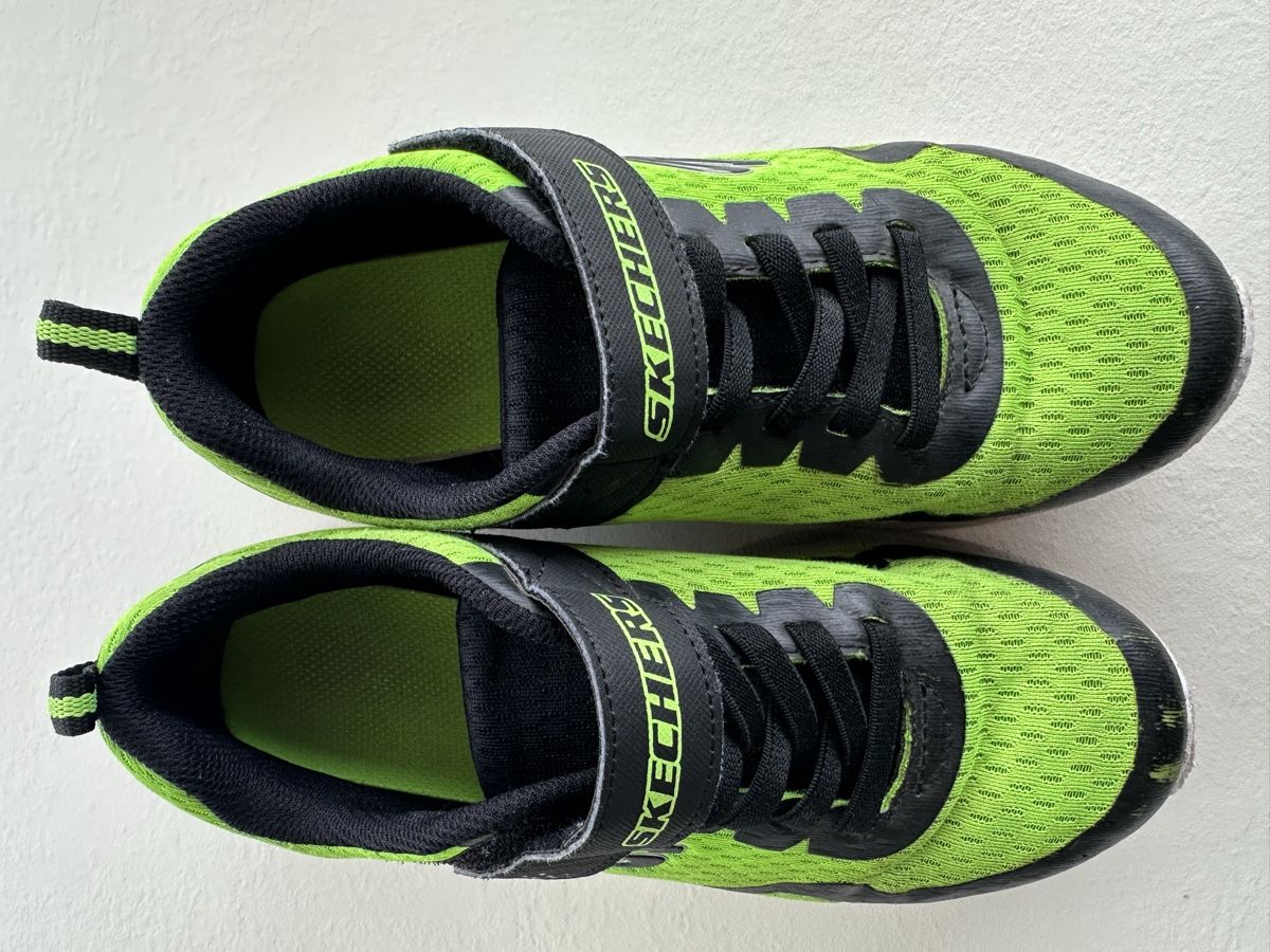 Scarpe per ragazzi: Skechers Turnschuh Gr.38 – Usato da Brütten venduto da Marsil
