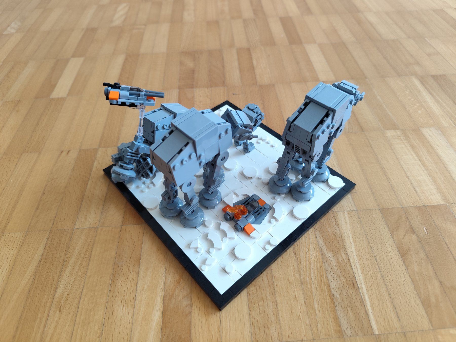 Kit di costruzioni: Modbrix - Attack On The Ice Planet – Usato da Zofingen venduto da Debohli 4