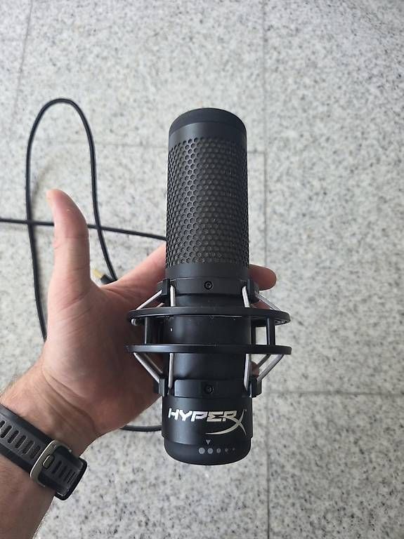 Hyperx Microfoni: HyperX QuadCast 2 inkl. Stativ – Usato da St. Gallen venduto da sca_y2n2 2