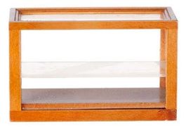Kleine Ladentheke für den Puppenstuben-Laden. Holz lackiert.