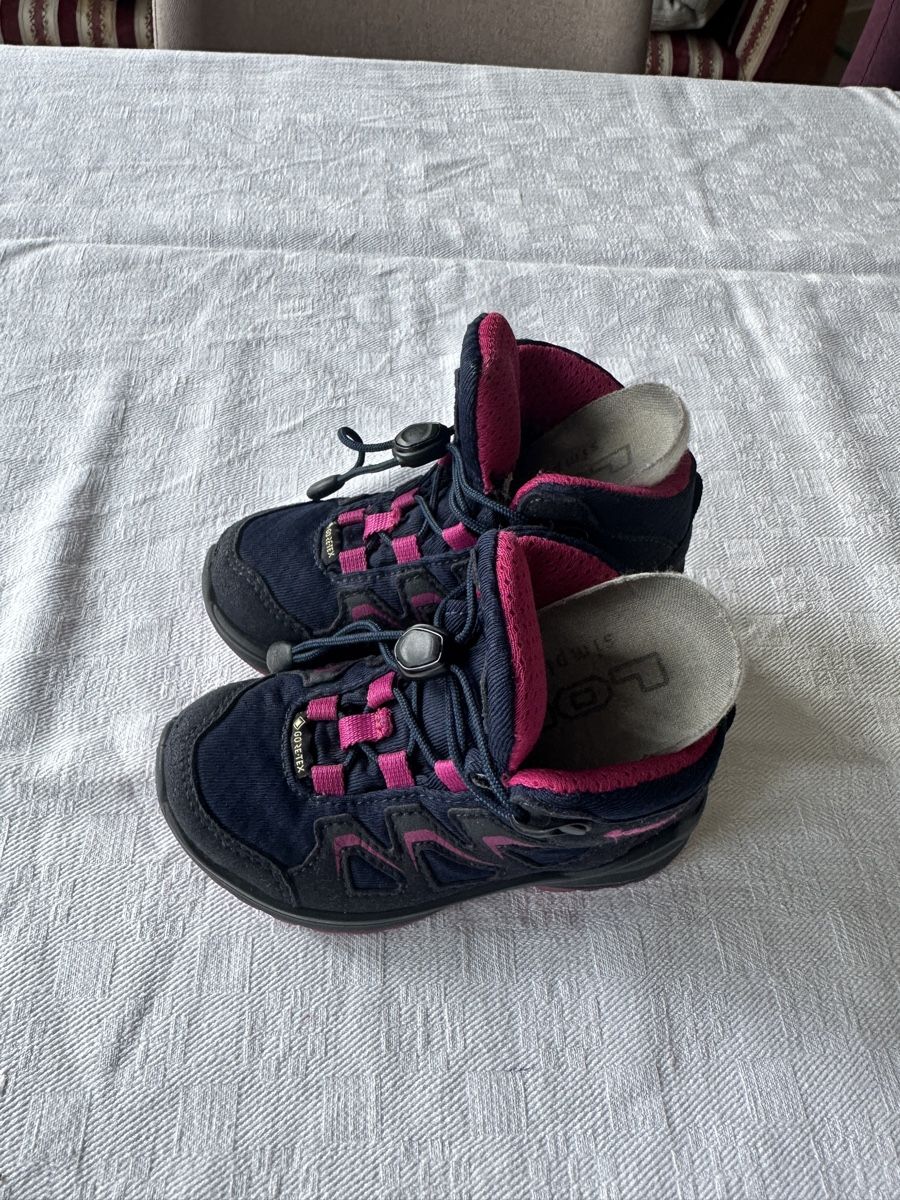 Lowa Herrenschuhe: Kinder Wanderschuhe Lowa Gore-Tex Grösse 23 – Gebraucht aus Köniz von Bern3099 1