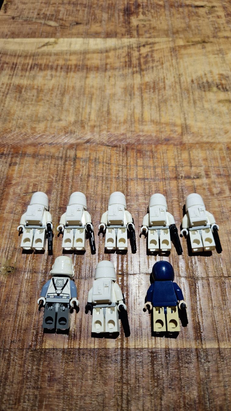 Lego Spielzeuge: LEGO Star Wars Snowtroopers – Gebraucht aus Alpnach Dorf von Trinity97 1