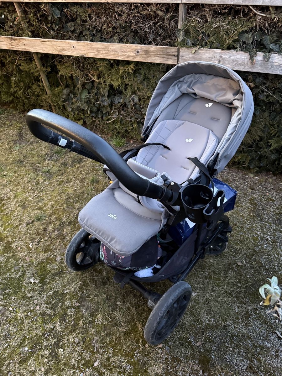 Joie Carrozzine: Joie Versatrax Pushchair - Grey - Excellent Condition! – Usato da Rüti ZH venduto da gol_kf95 1