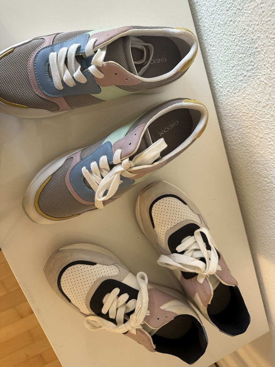 Geox Scarpe da donna: Geox sneaker 2 Paar, neuwertig – Usato da Männedorf venduto da Ewallstreet 1