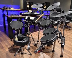 E-Drum Set elektronisches Schlagzeug gebraucht