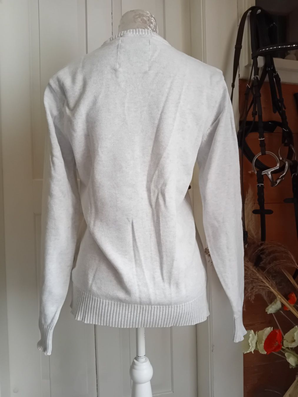 Pullover & Sweatshirts: Herrenpullover V-Neck hellgrau Gr. M – Gebraucht aus Rüthi (Rheintal) von titlis07 2