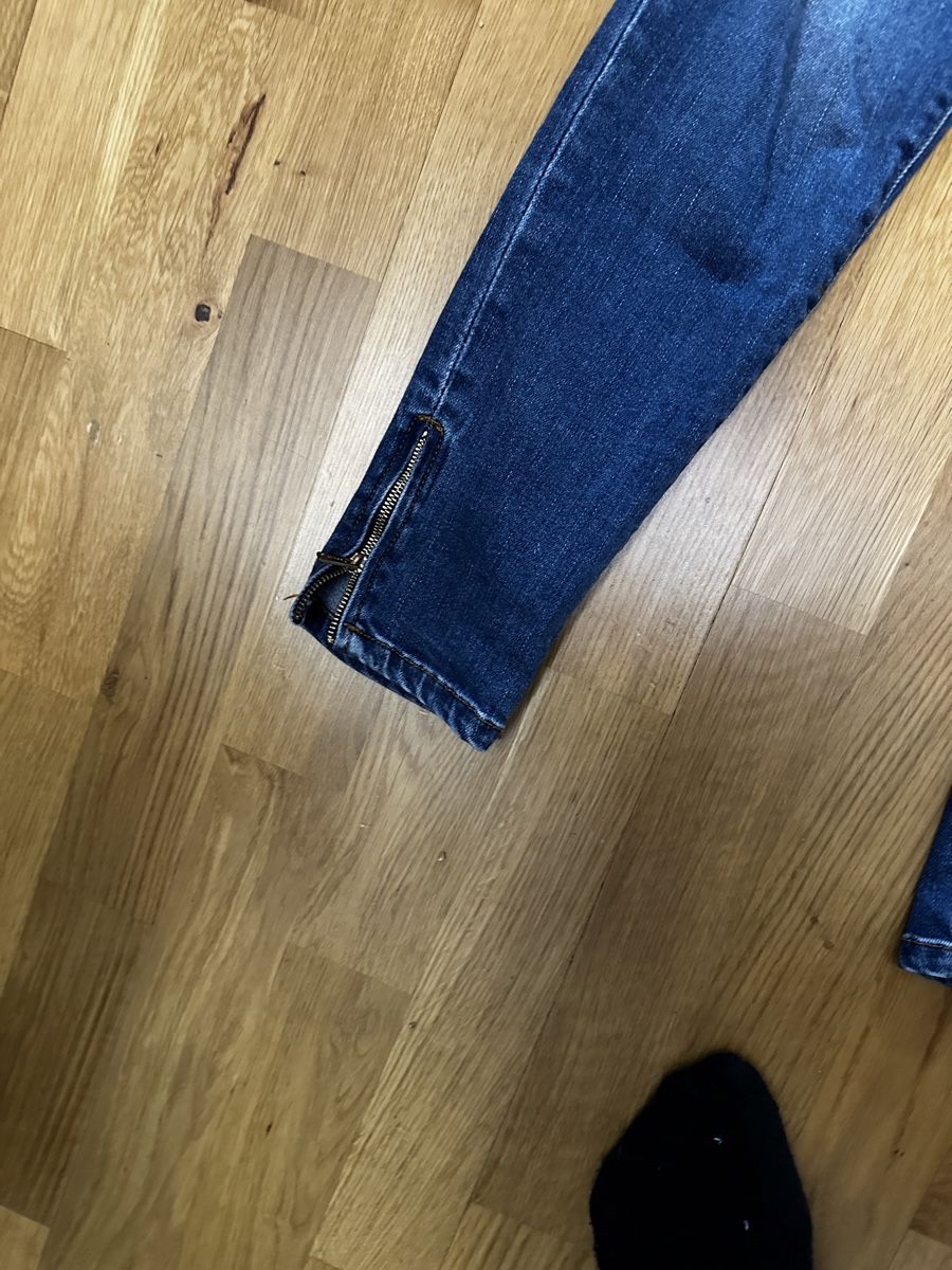 Guess Jeans: Guess – Gebraucht aus Mels von ricoshop 2
