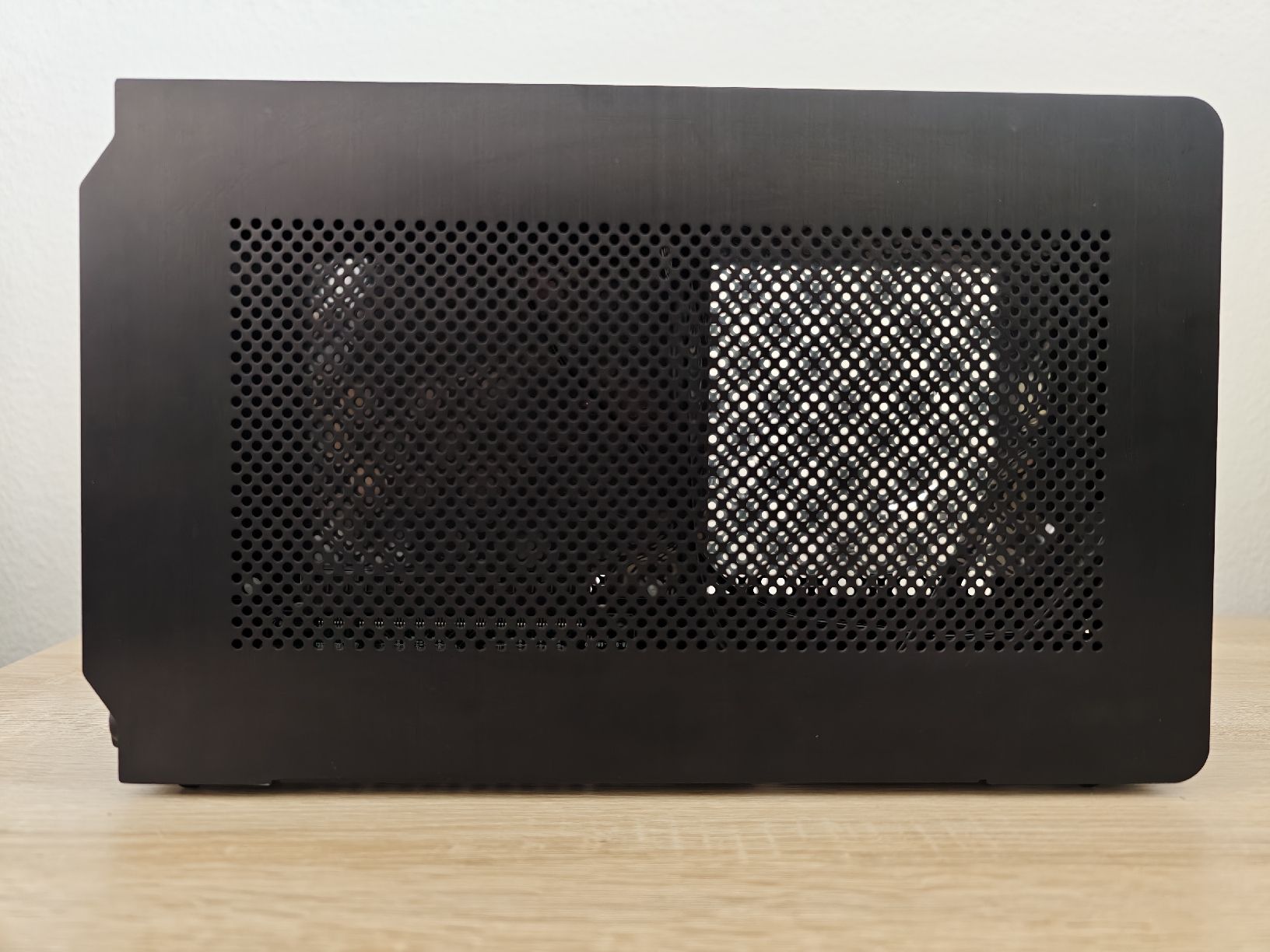 Lian Li Boîtiers: DAN Case A4-SFX V1 Mini-ITX – D'occasion à Luzern par gabriel.z 2