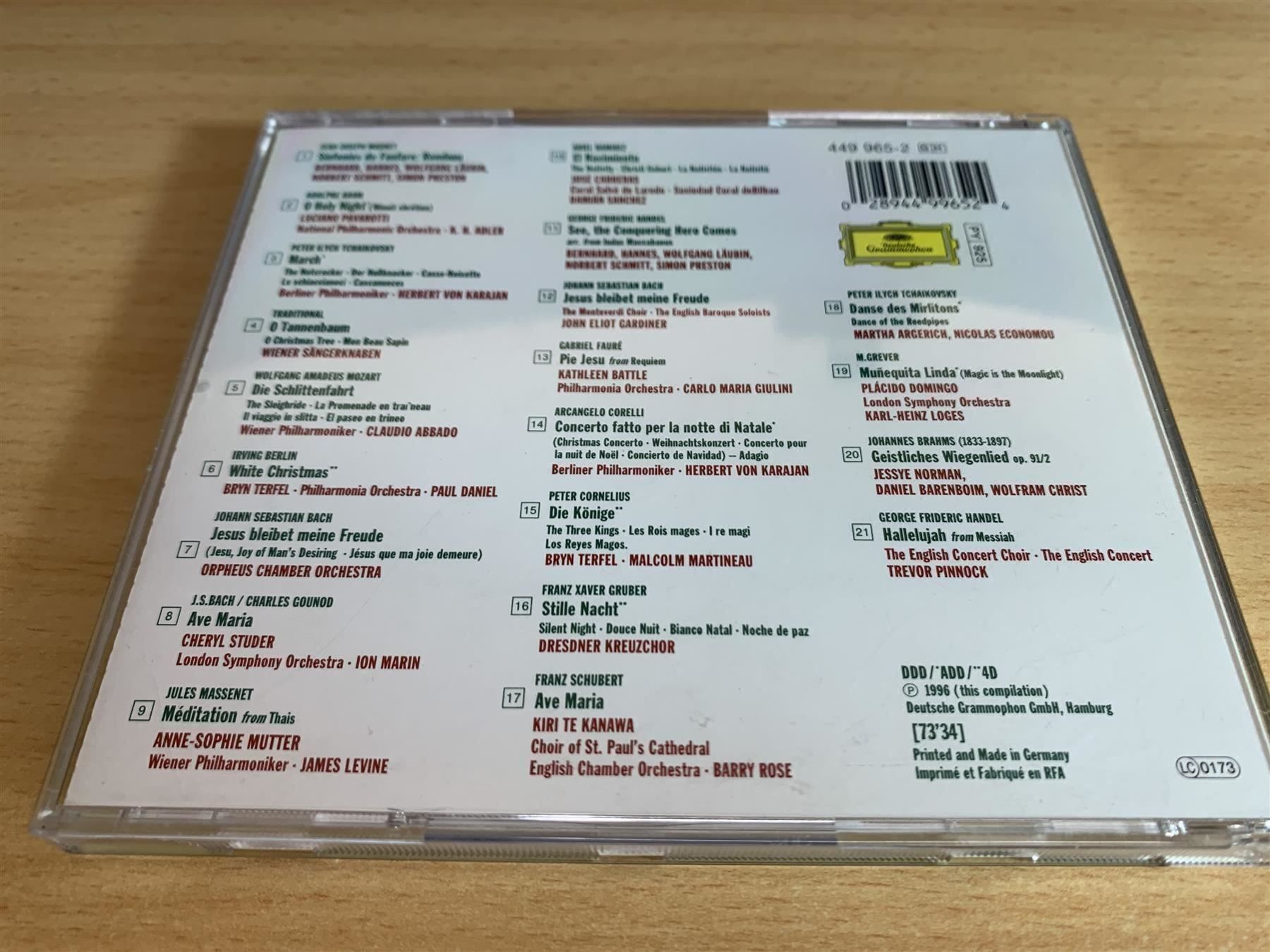 CD: The Classic Christmas Album – Usato da Rikon im Tösstal venduto da Alpenmutz 1