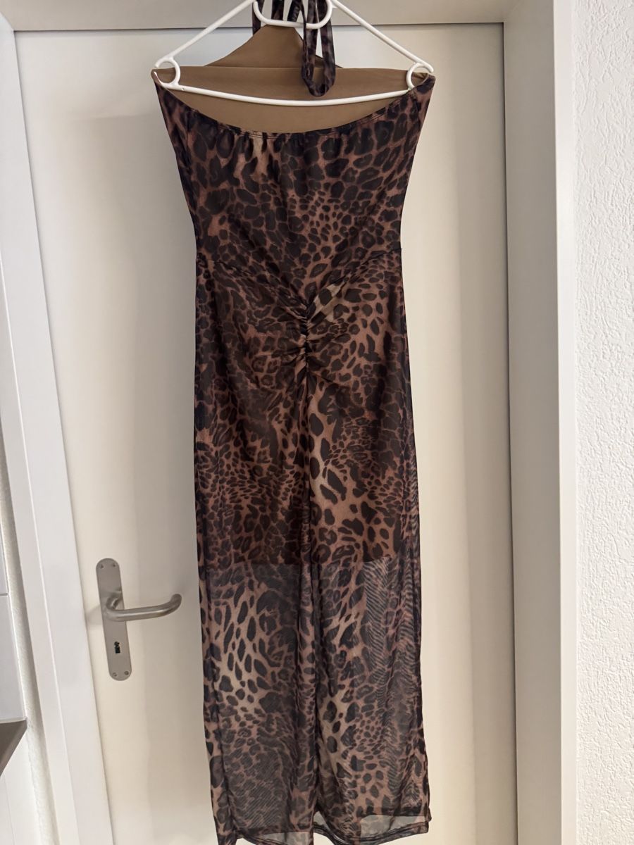 Kleider: Kleid lang Leo-Print Grösse S  – Neu (gemäss Beschreibung) aus Chur von Miina04 1