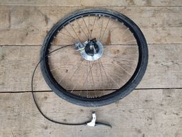 Flyer 28" Laufrad Vorne mit Shimano Rollerbremse