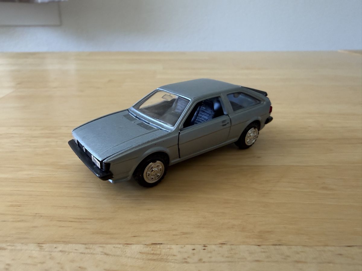 Volkswagen Modellini d'auto: VW Scirocco GLI 1:43 Conrad Made in Germany  – Usato da Giswil venduto da urr_7c5j 2