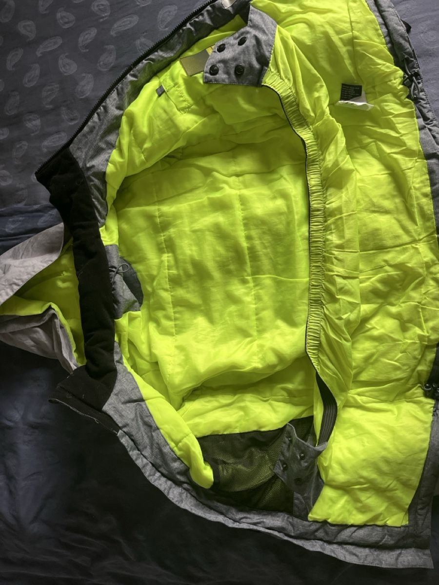Vestes & Manteaux: Skijacke 152 – D'occasion à Ins par rere23 2