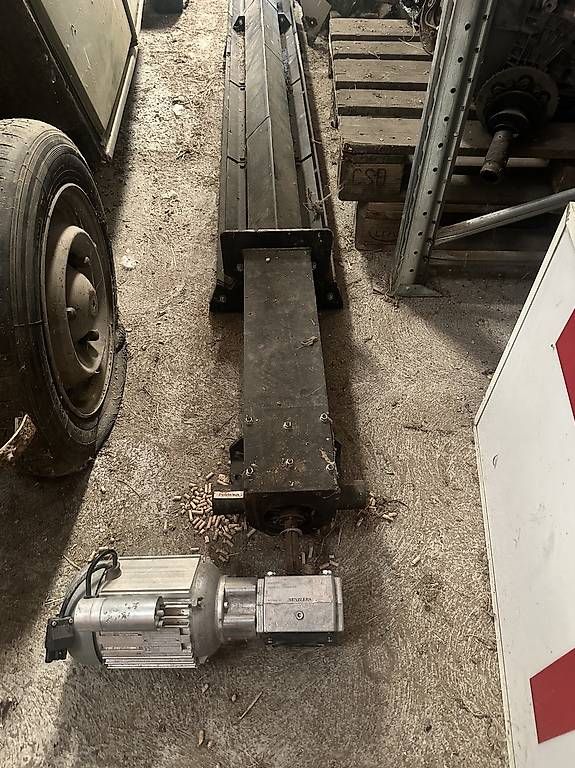 Tutte le macchine: Schneckentransporter mit motor , cca  3,5 meter – Usato da Reinach AG venduto da 2cvfreak 2