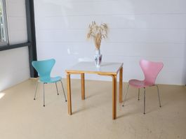 Vintage Tisch im Stil von Alvar Aalto | Quadratisch