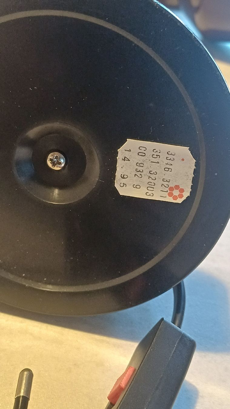 Lampade:  Schöne Spottlampe  – Usato da Flawil venduto da Naphtali 3