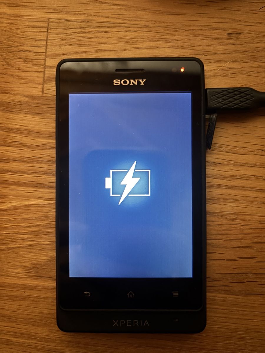 Sony Telefoni cellulari / Smartphones: Sony Experia Handy – Usato da Küssnacht am Rigi venduto da sie_5yqs 7