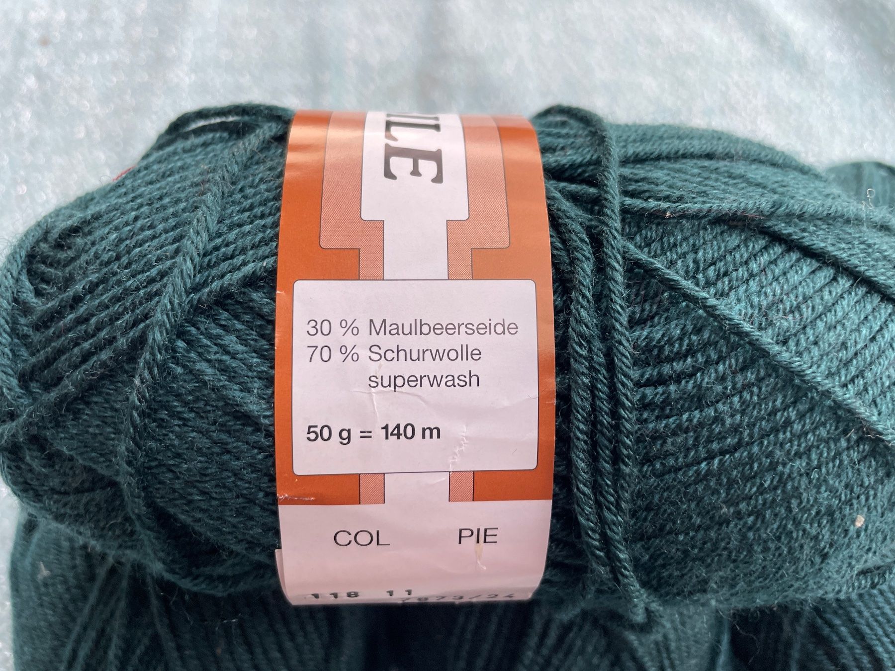 Wolle: Wolle Set: 4 Stk BERNETTA "Nobile" 30% Maulbeerseide – Gebraucht aus Frasnacht von GracyStore 2