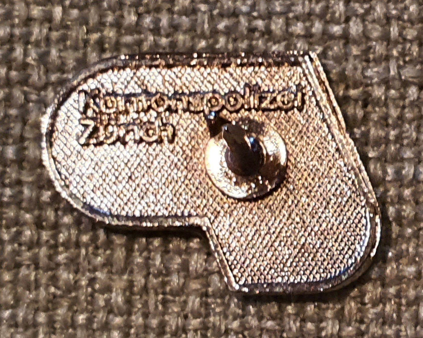 Plaketten & Abzeichen: M483 - Pin Kantons Polizei Zürich – Gebraucht aus Reinach BL von Boston-Verkauf 1