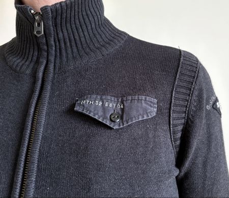 Schwarze G-Star Strickjacke mit Stehkragen in Gr. M