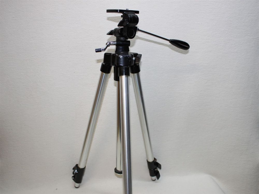 Treppiedi & Teste: Viola Stativ – Usato da Thun venduto da Fbchm