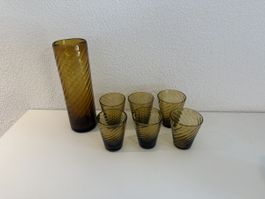 Karaffe und 6 Gläser braun gedreht Glas
