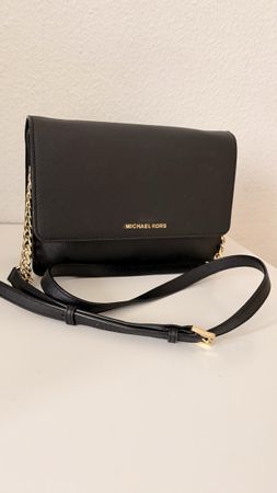 Michael Kors Daniela Large Saffiano Leather Crossbody Bag -