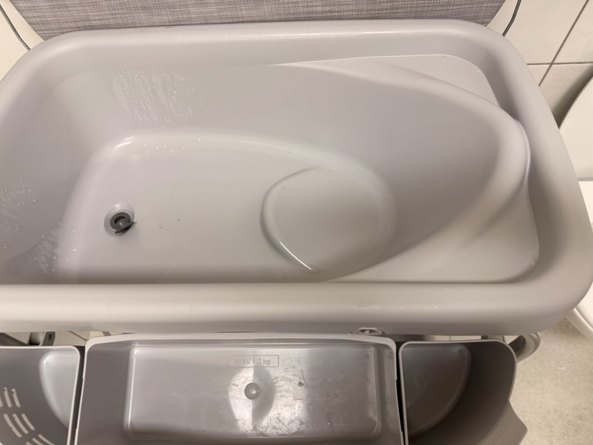 Chicco Baignoires: Baignoire/ table à langer sur pied chicco – D'occasion à Vallorbe par nde_77k6 3