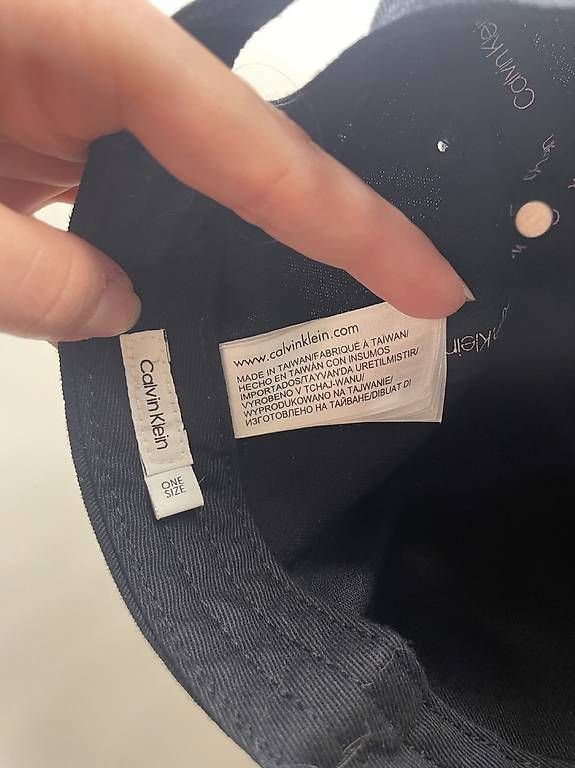 Copricapi, berretti & cappellini: CALVIN KLEIN BASEBALL CAP SCHWARZ – Usato da Ebikon venduto da lau_vnq7 1