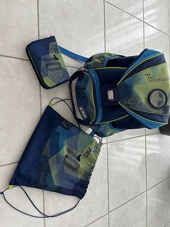 Schulthek mit Turnsack und Etui