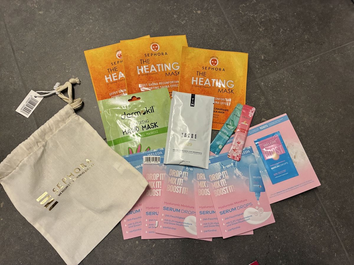 Protezione per viso e udito: Sephora Set: Gesichtsmasken & Seren unbenutzt – Nuovo e nell'imballaggio originale da Niederglatt ZH venduto da karinso
