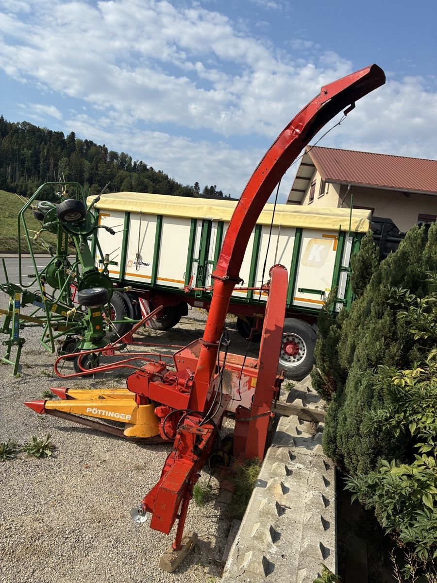 Tutte le macchine: Maishäcksler Pöttinger MEX II/Hacker – Usato da Lanzenhäusern venduto da motor01 2