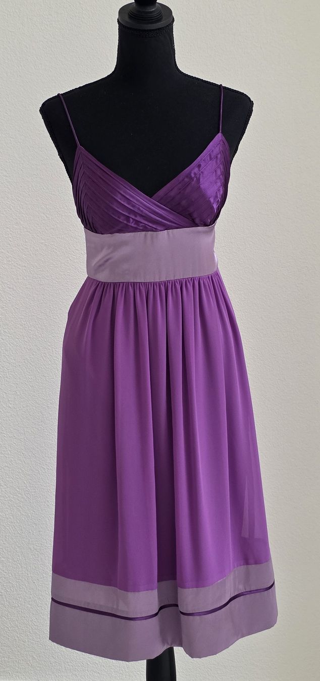 Kleider: Wunderschönes Kleid  – Neu (gemäss Beschreibung) aus Rheinsulz von Gilea