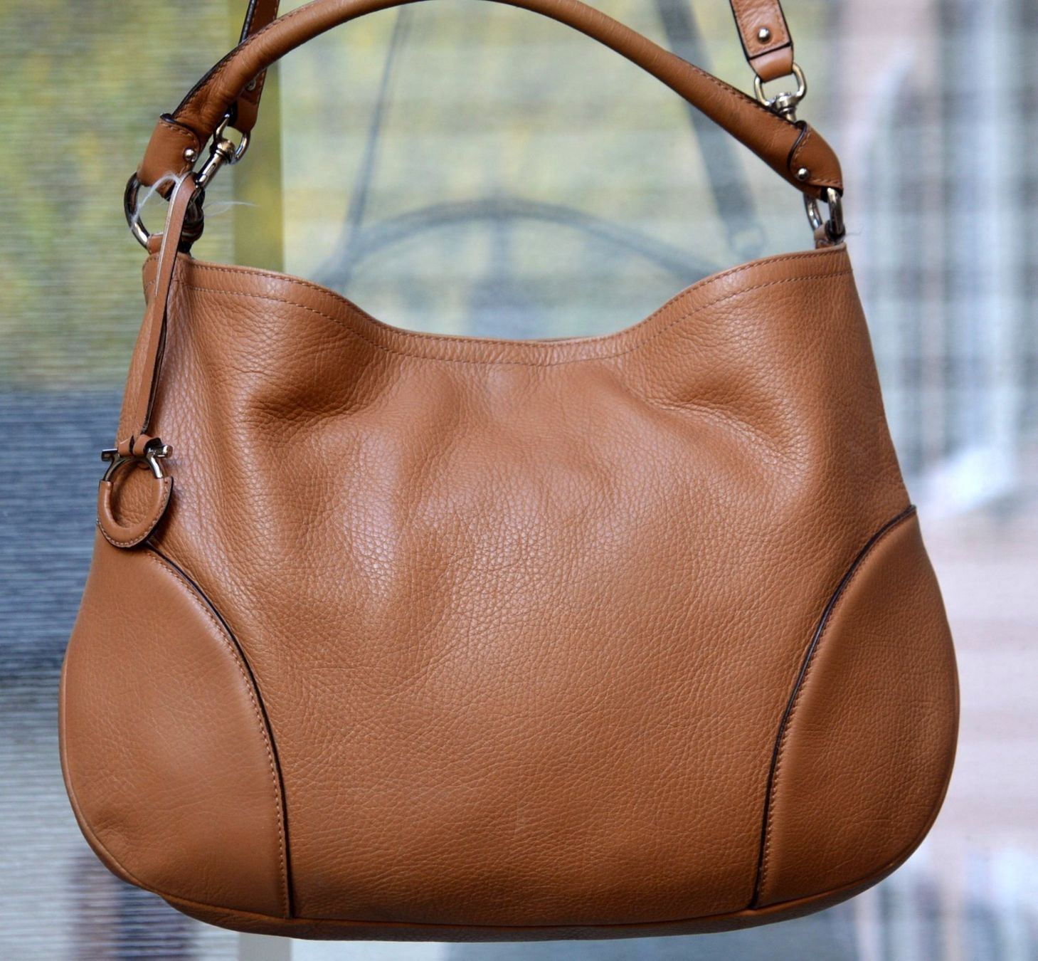 Salvatore Ferragamo Taschen für Damen: Tasche / sac Salvatore Ferragamo – Gebraucht aus Collonges von Auganien 1