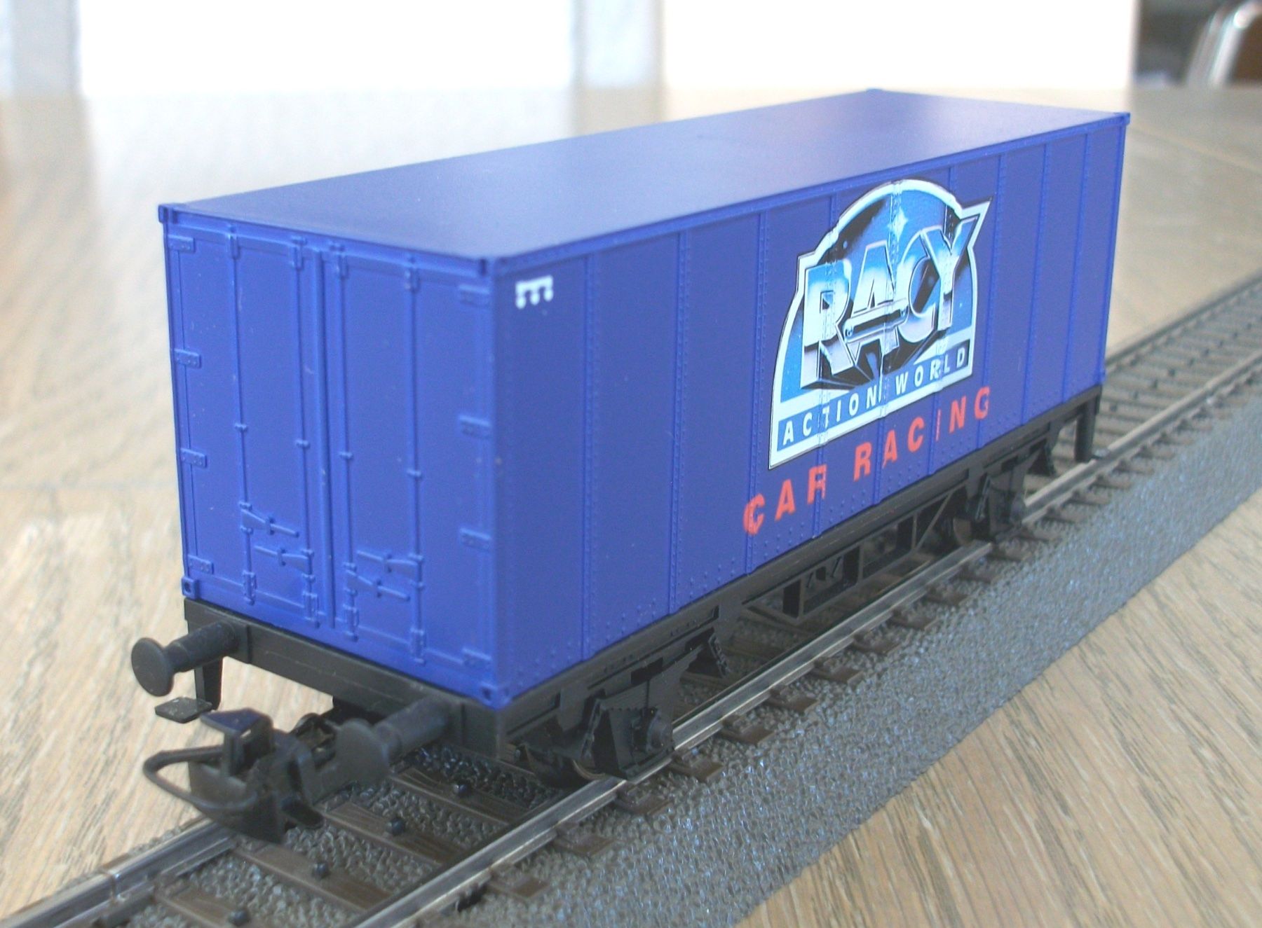 Märklin Modellini di ferrovie: blauer Containerwagen "CAR RACING"; fabrikneu – Nuovo (secondo la descrizione) da St. Moritz venduto da Manu7500
