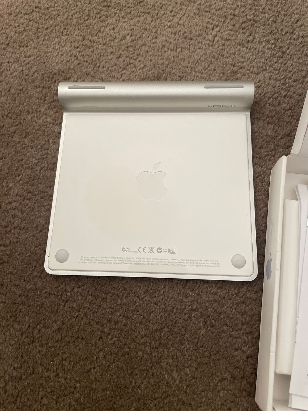 Apple Mouse: Magic Trackpad Apple sans fil – Usato da Genève venduto da Videdress22 4
