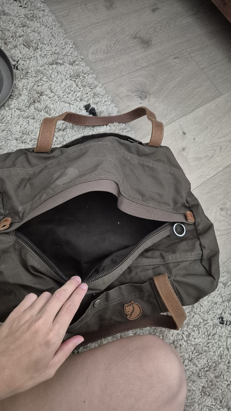 Fjällräven Sacs: Fjällräven Duffel No. 4 Large dark olive  – D'occasion à Watt par sarahZH1995 1